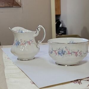 PARAGON~ Romance~ Fine Bone China~ Cream & Sugar Set